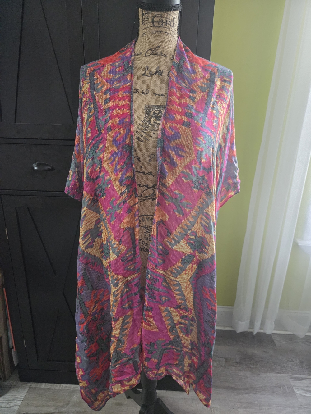 Pink Multi-Pattern Open-Front Kimono Wrap - Picture 2 of 3